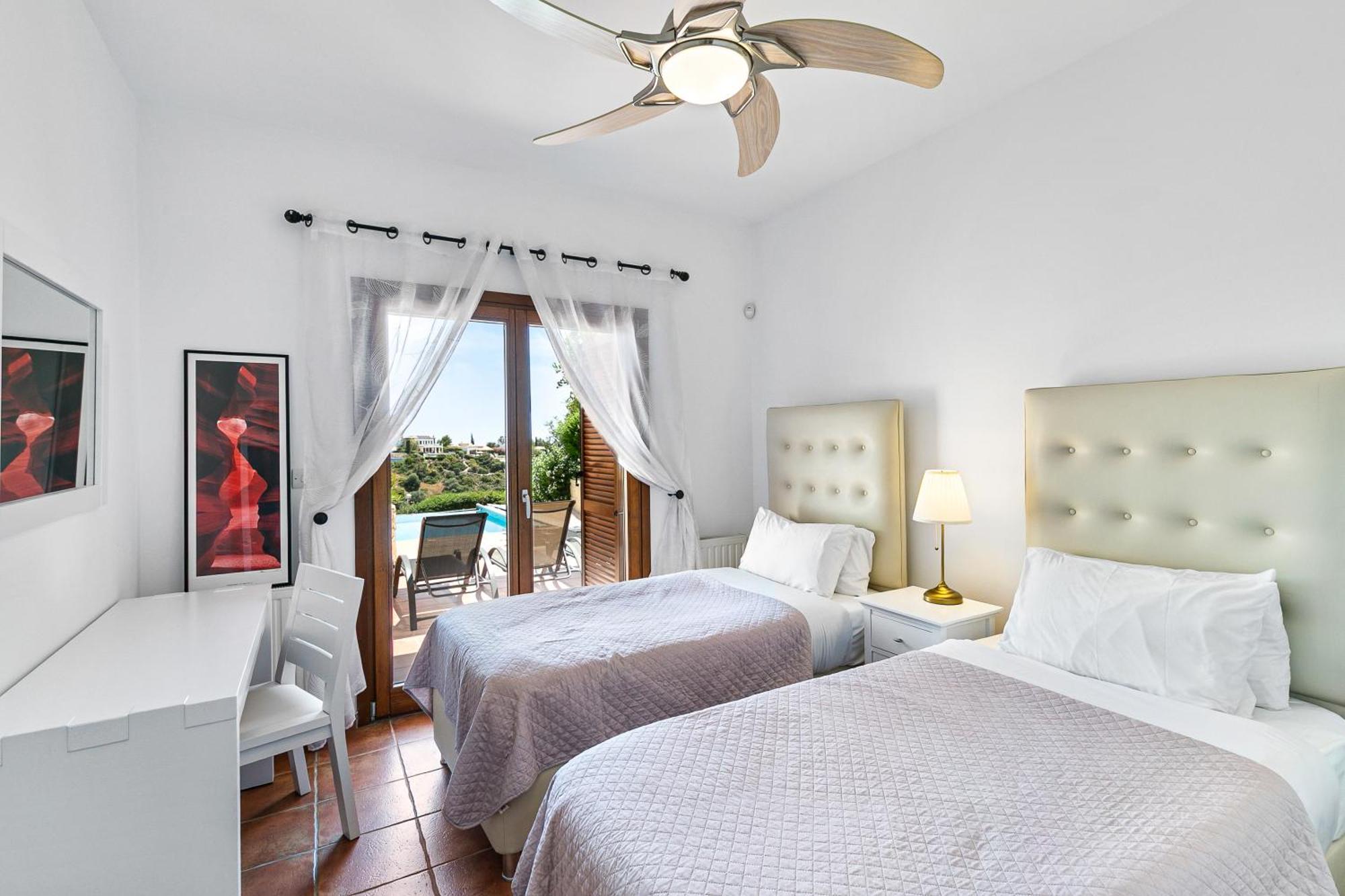4 Bedroom Villa Helidoni With Private Infinity Pool, Aphrodite Hills Resort Kuklia Zewnętrze zdjęcie
