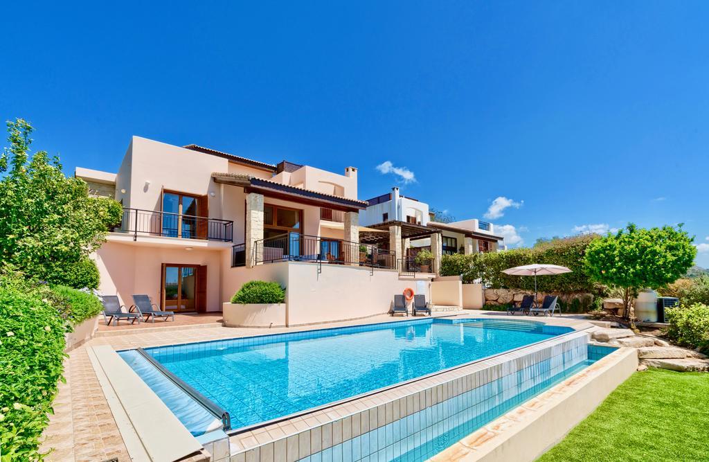 4 Bedroom Villa Helidoni With Private Infinity Pool, Aphrodite Hills Resort Kuklia Zewnętrze zdjęcie