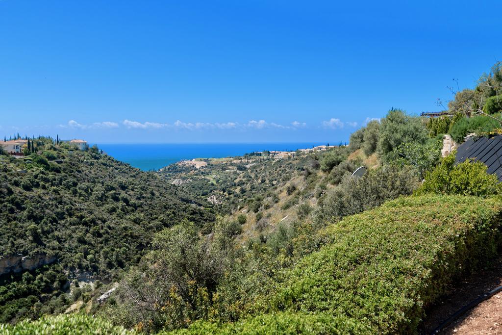 4 Bedroom Villa Helidoni With Private Infinity Pool, Aphrodite Hills Resort Kuklia Zewnętrze zdjęcie