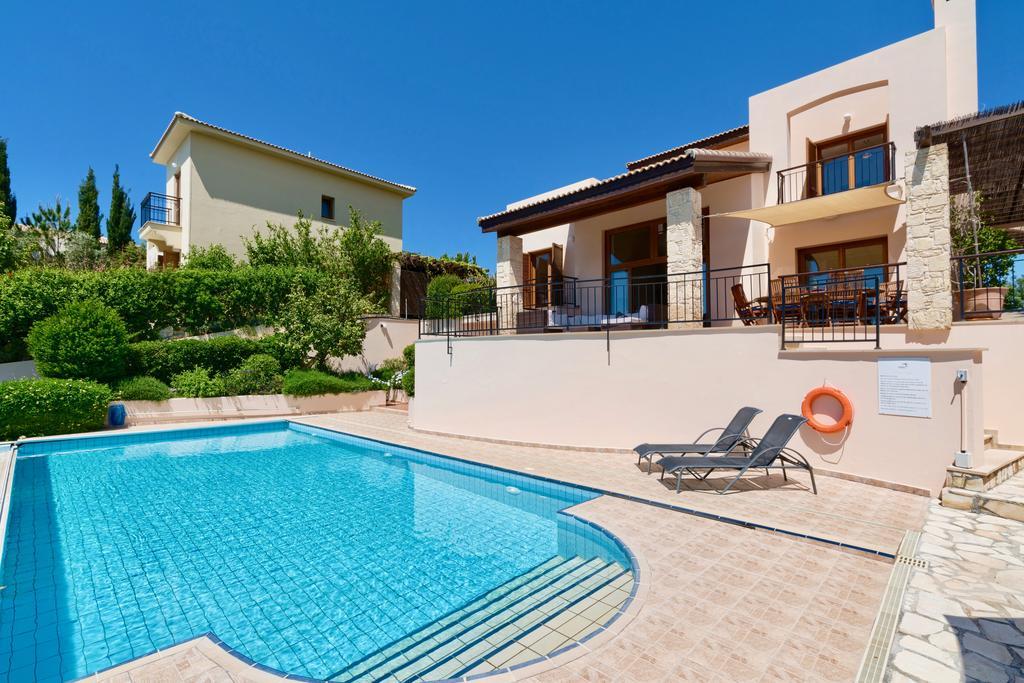 4 Bedroom Villa Helidoni With Private Infinity Pool, Aphrodite Hills Resort Kuklia Zewnętrze zdjęcie