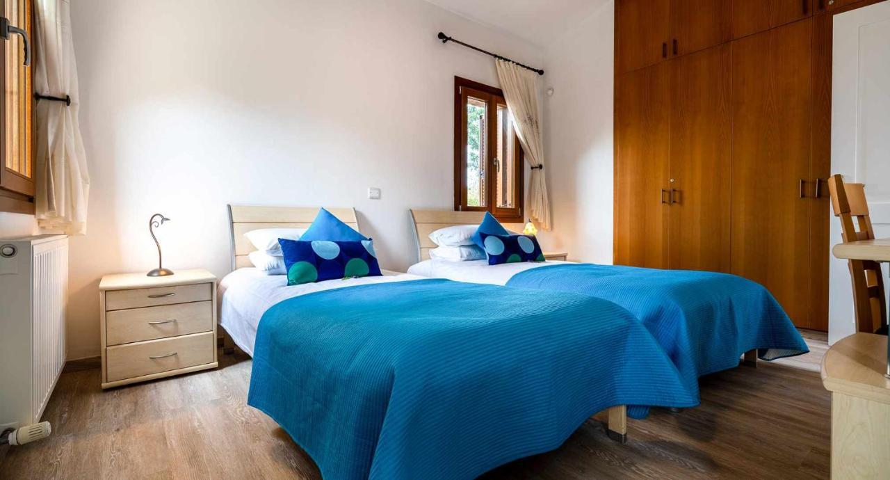 4 Bedroom Villa Helidoni With Private Infinity Pool, Aphrodite Hills Resort Kuklia Zewnętrze zdjęcie